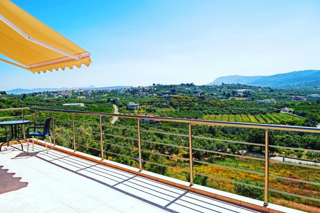 Villa Oasis Galatas  Exterior photo