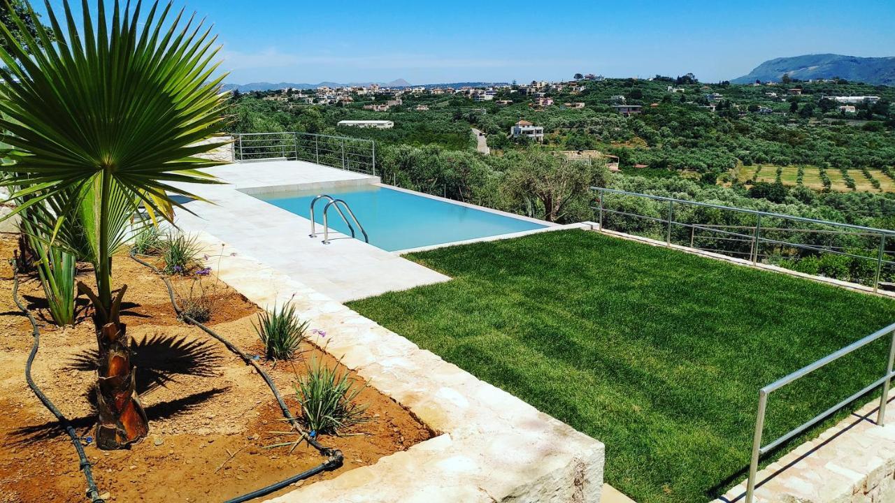 Villa Oasis Galatas  Exterior photo